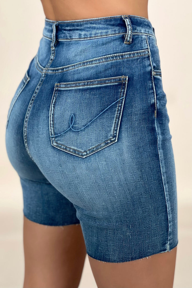 REIGN SHORTS