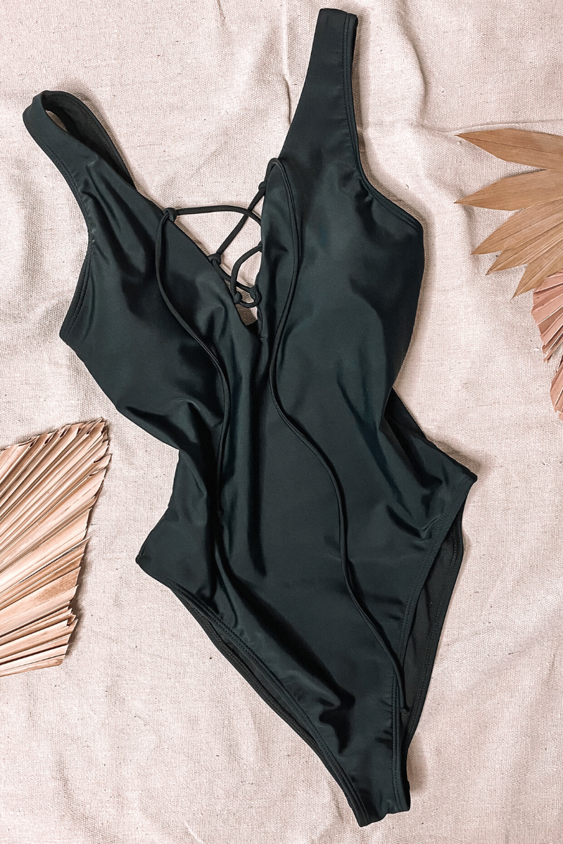 FIJI ONE PIECE [BLACK]