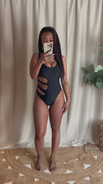ZANZIBAR ONE PIECE