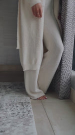 COZ'E LONG ROBE [IVORY]
