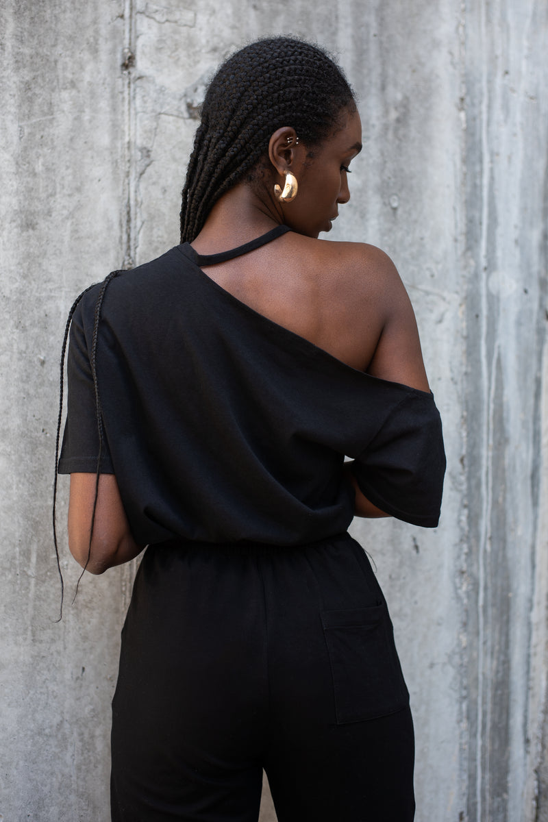 COLBY TEE [BLACK]