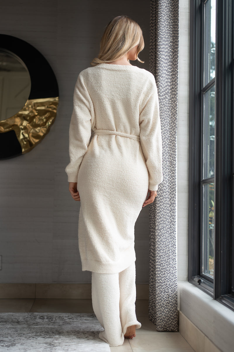 COZ'E LONG ROBE [IVORY]