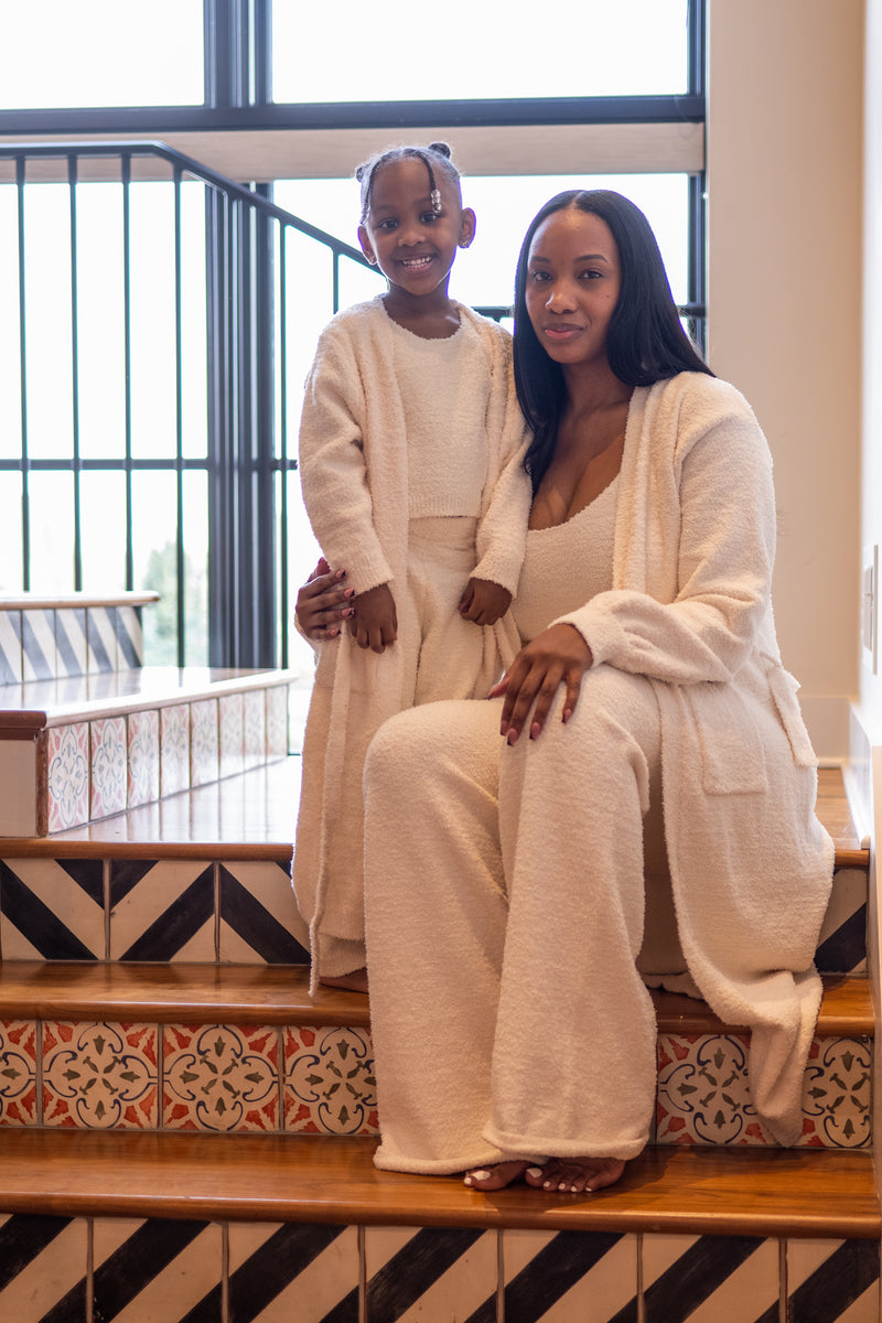 COZ'E LONG ROBE [IVORY]