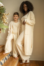 COZ'E LONG ROBE [IVORY]