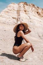 FIJI ONE PIECE [BLACK]