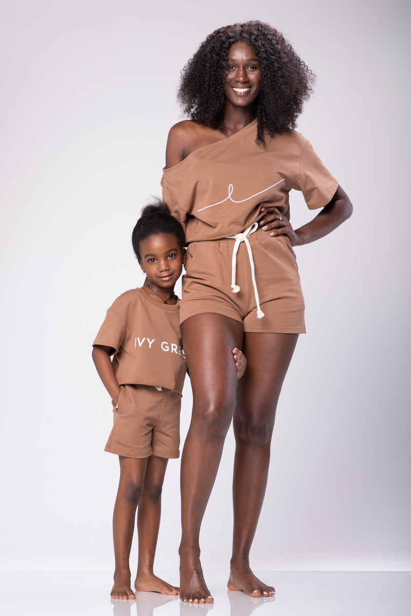 IVY SIGNATURE SHORTS SET [TAN]