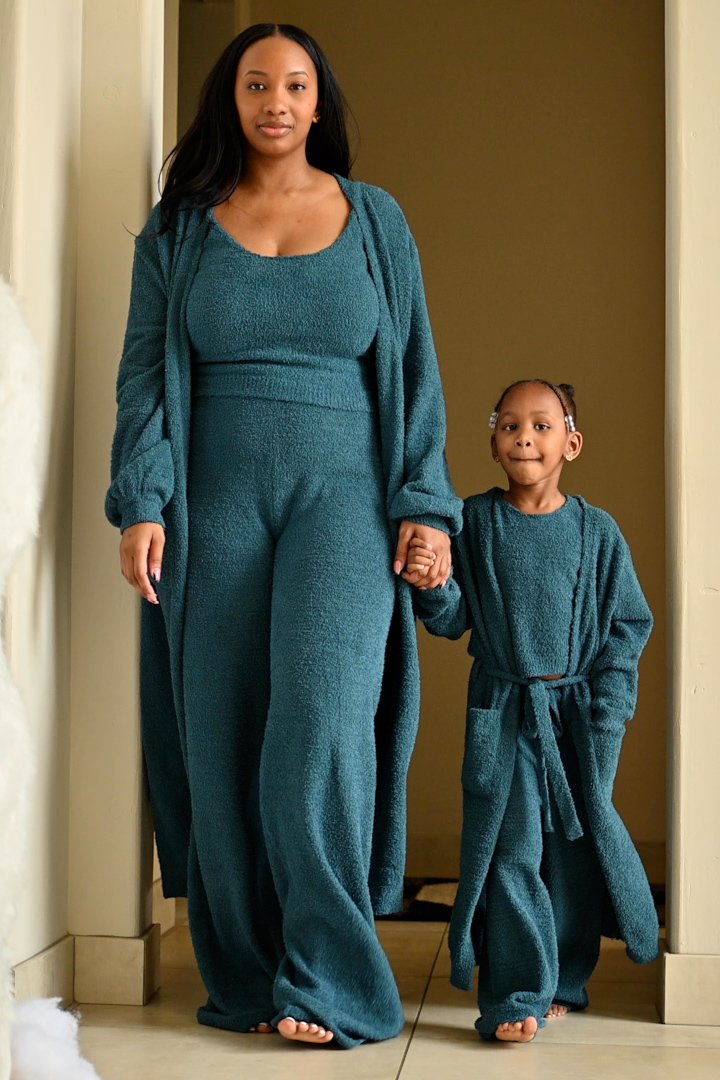 COZ'E LONG ROBE [JEWEL]