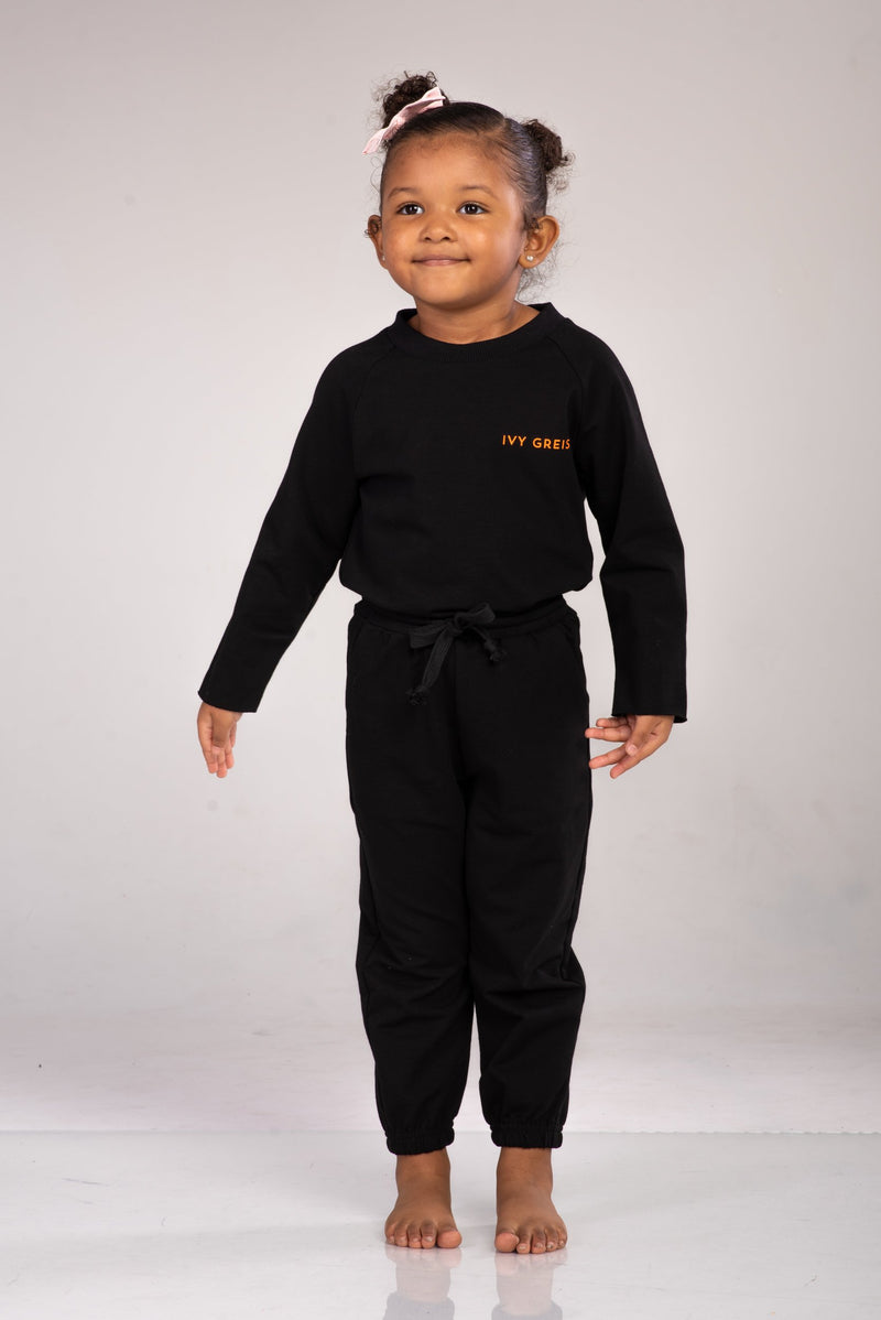 IVY NORAH JOGGER SET [BLACK]