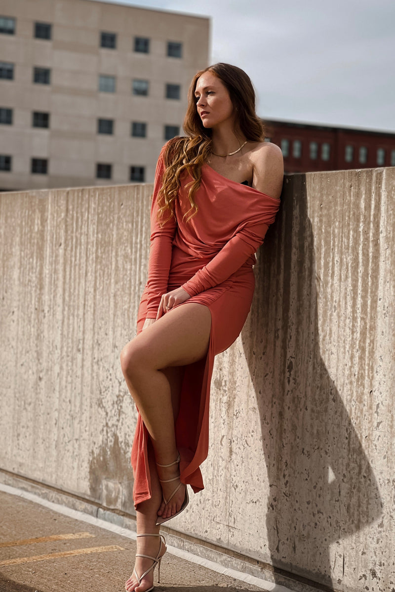MILA DRESS [CORAL]