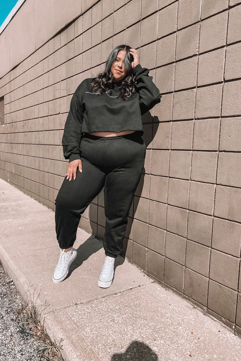 BYE CROPPED SWEATSHIRT [BLACK]