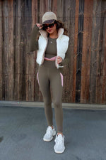 SAM REVERSIBLE PUFFER VEST [WHITE & BEIGE]