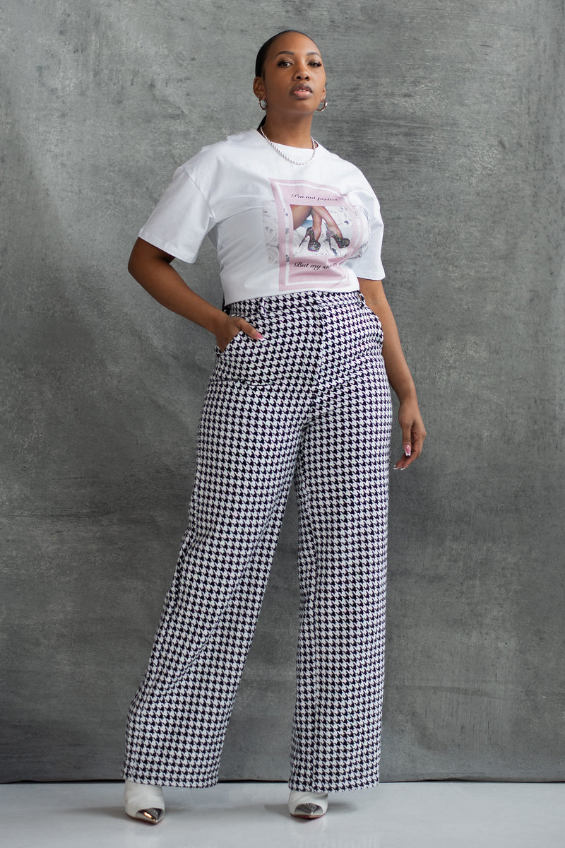 STILETTO ME UP TEE