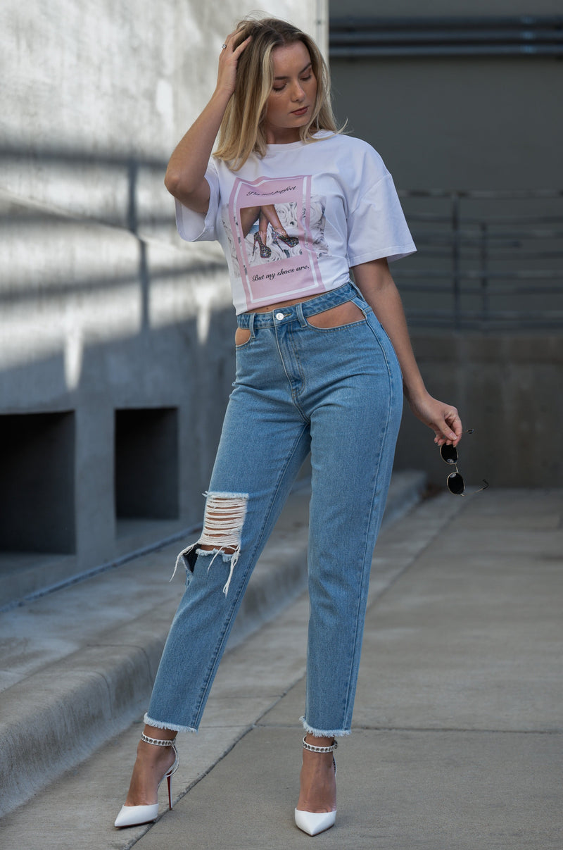 STILETTO ME UP TEE