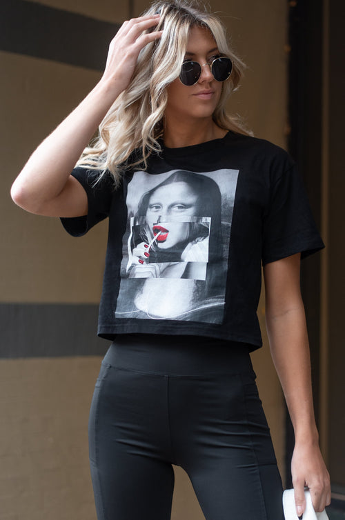 MONA TEE