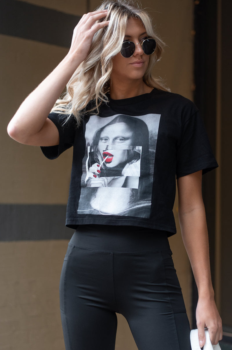 MONA TEE