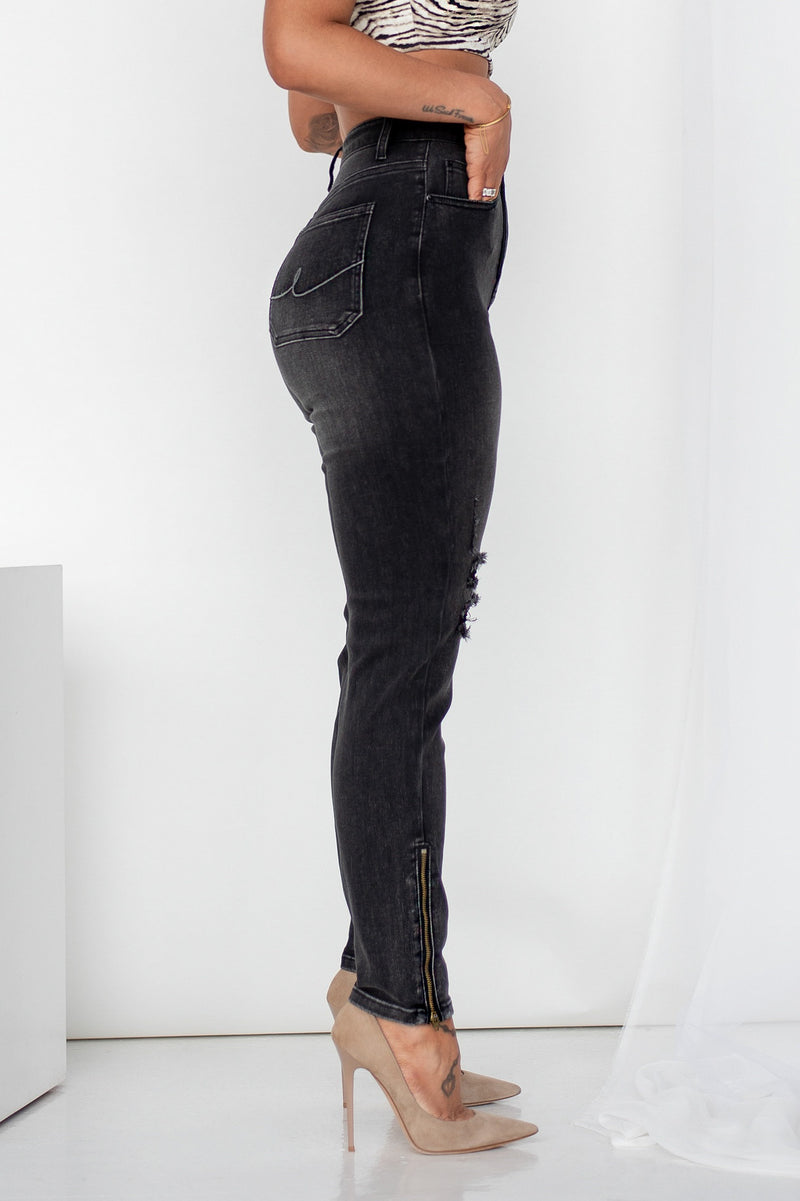 BOBBI JEANS