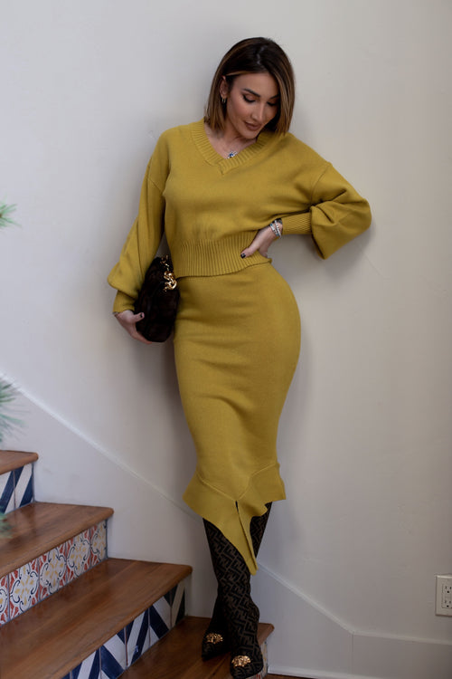 ARIKA SWEATER