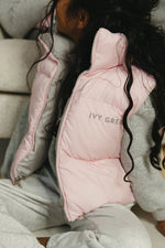 IVY SAM REVERSIBLE PUFFER VEST [PINK & GRAY]