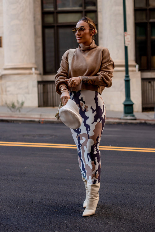 ERIN SWEATER [BROWN]