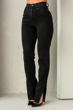 RIVER JEANS [BLACK NON DISTRESSED]